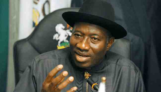 President Goodluck Jonathan defects to APC
